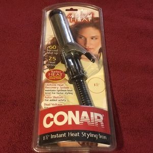 NEW — CONAIR 1 1/2” Instant Heat Styling Iron
